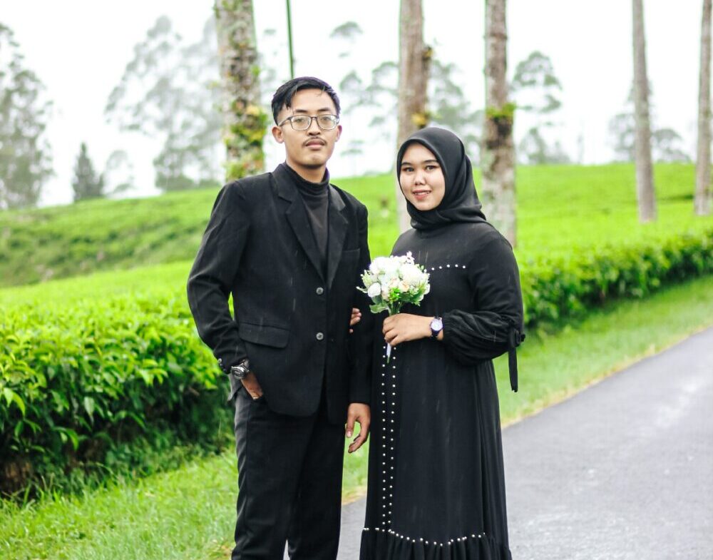 Astri & Ahmad