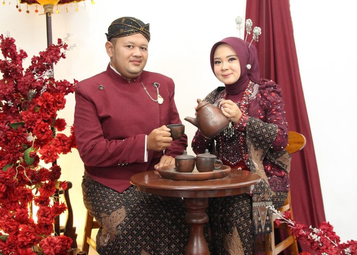Mona & Fajar Resepsi